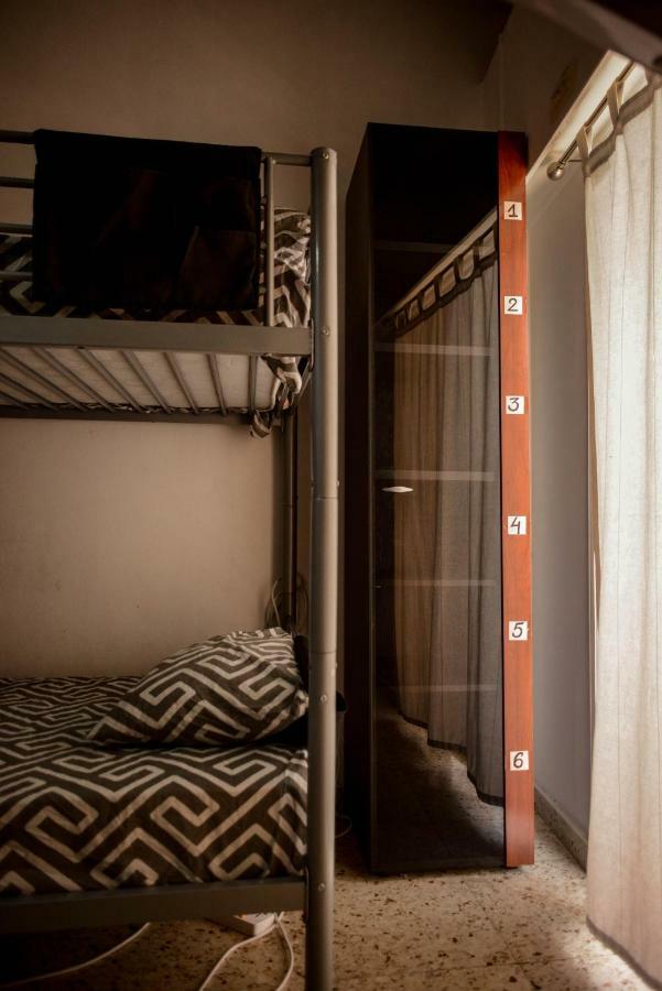 Katka Hostel ラルナカ エクステリア 写真
