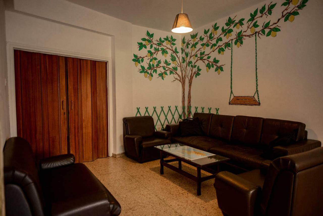 Katka Hostel ラルナカ エクステリア 写真