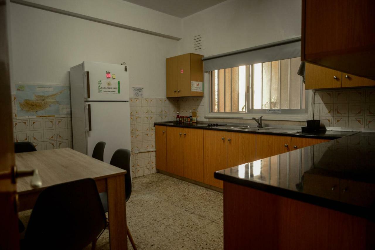 Katka Hostel ラルナカ エクステリア 写真