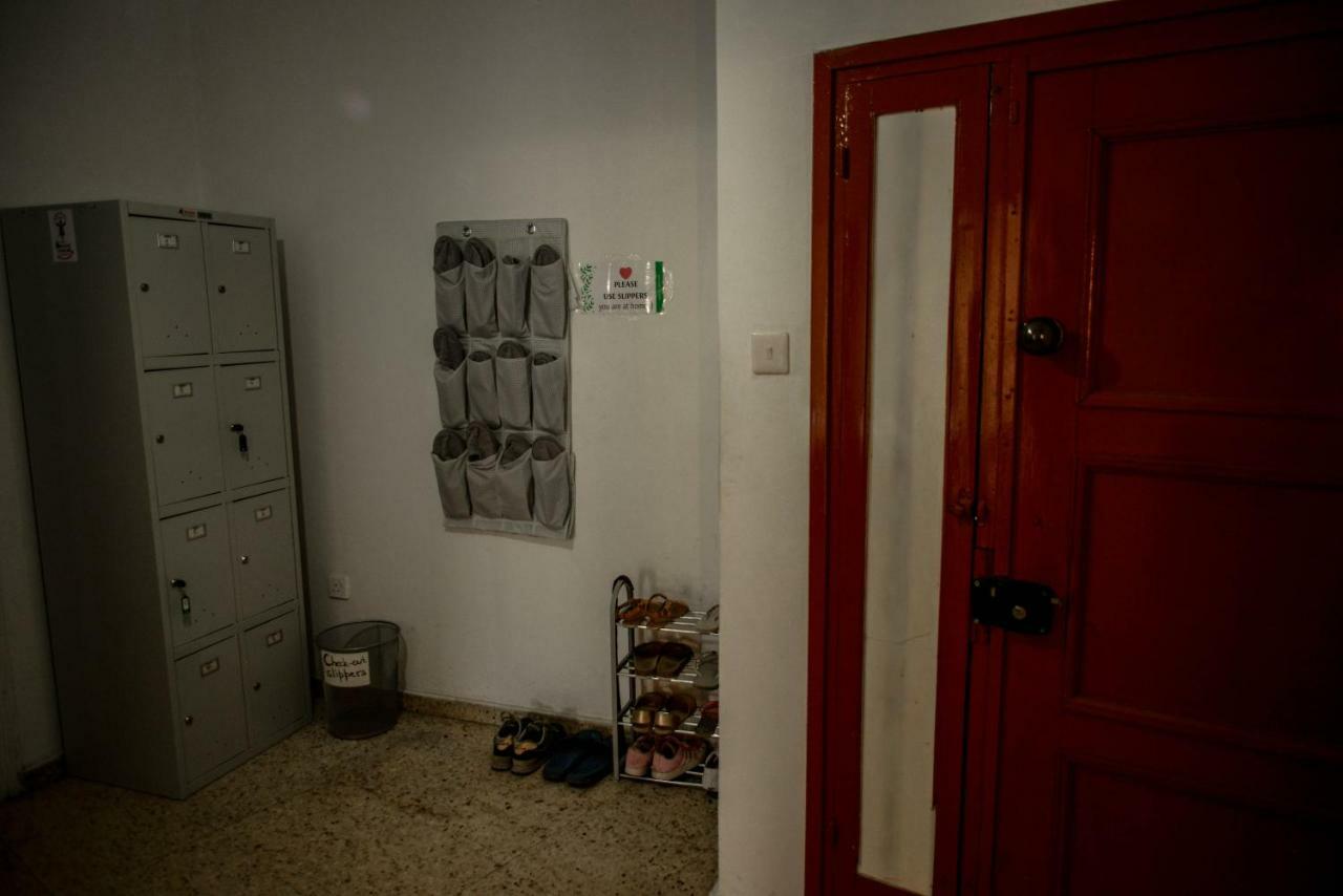 Katka Hostel ラルナカ エクステリア 写真